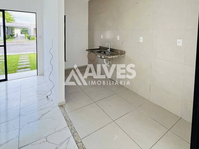 CASA EM CONDOMÍNIO para Compra em Feira de Santana - 4