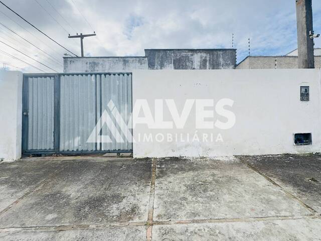 CASA para Compra em Feira de Santana - 2