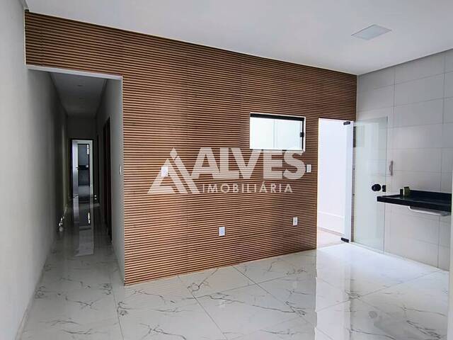 CASA para Compra em Feira de Santana - 3