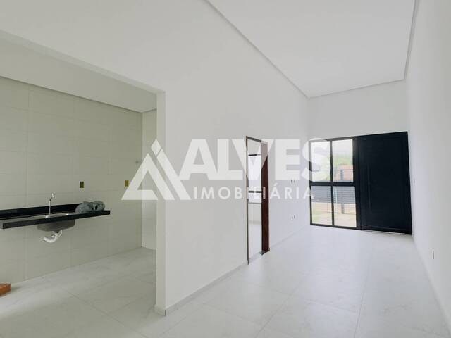 CASA para Compra em Feira de Santana - 4