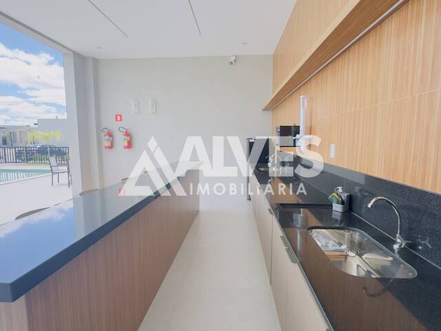 CASA EM CONDOMÍNIO para Compra em Feira de Santana - 2