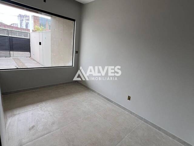 CASA para Compra em Feira de Santana - 3