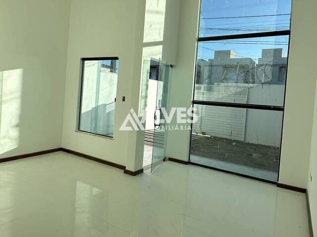 CASA para Compra em Feira de Santana - 4