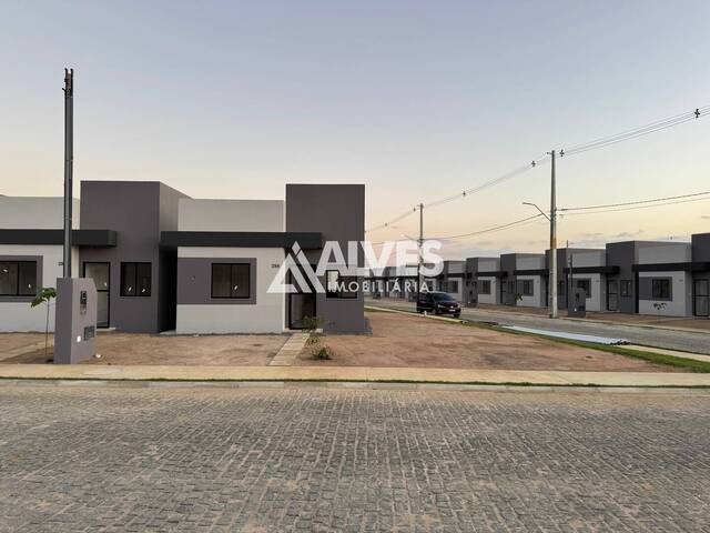 CASA EM CONDOMÍNIO para Aluguel em Feira de Santana - 3