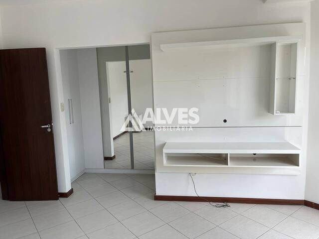 CASA EM CONDOMÍNIO para Compra em Feira de Santana - 2
