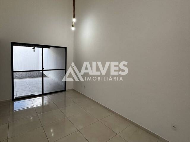 CASA EM CONDOMÍNIO para Aluguel em Feira de Santana - 4