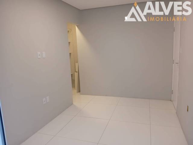 CASA EM CONDOMÍNIO para Compra em Feira de Santana - 3