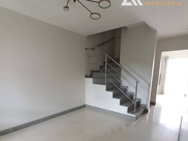 CASA EM CONDOMÍNIO para Aluguel em Feira de Santana - 4