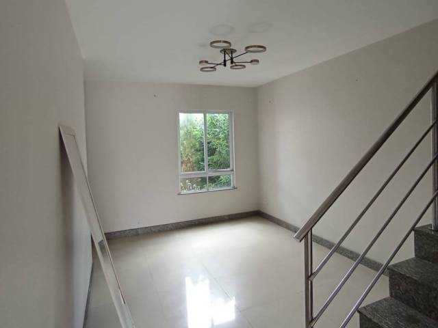 CASA EM CONDOMÍNIO para Aluguel em Feira de Santana - 3