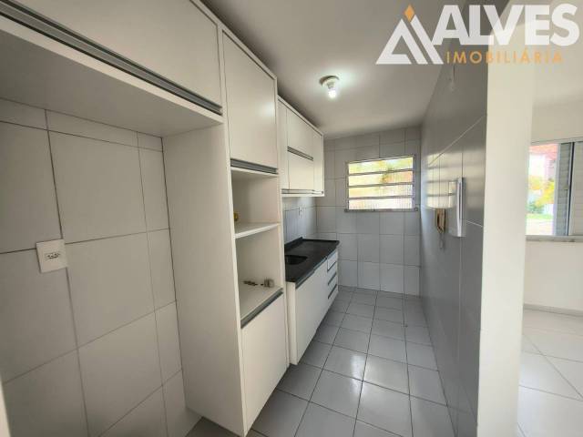 CASA EM CONDOMÍNIO para Aluguel em Feira de Santana - 5