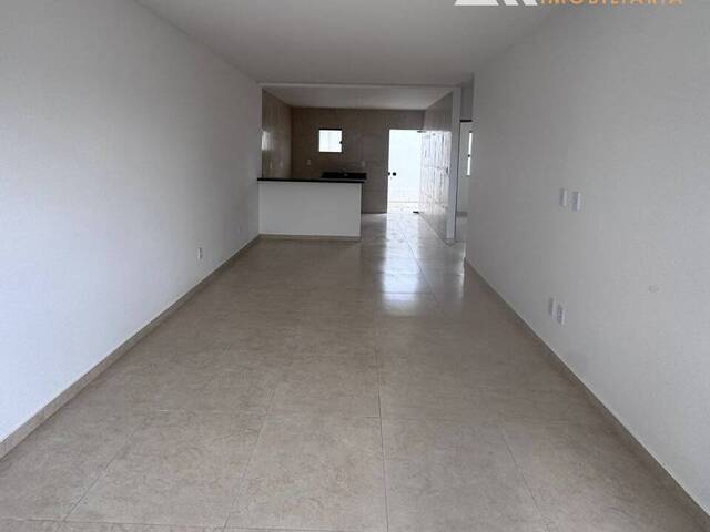 #7082 - CASA para Compra em Feira de Santana - BA