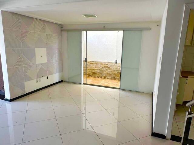 CASA EM CONDOMÍNIO para Compra em Feira de Santana - 4