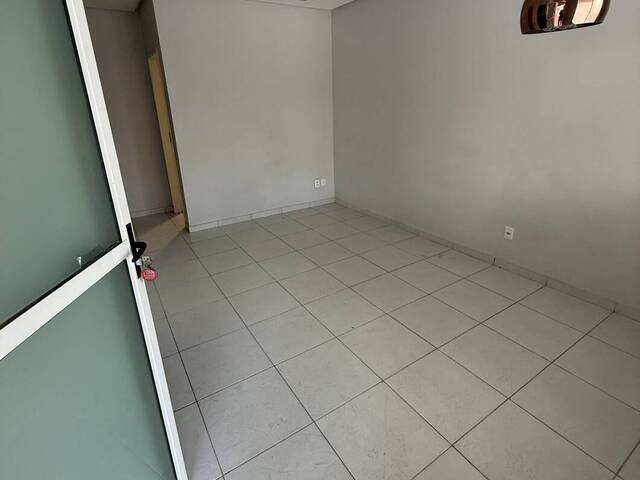 CASA EM CONDOMÍNIO para Compra em Feira de Santana - 4