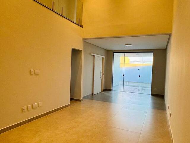 CASA EM CONDOMÍNIO para Compra em Feira de Santana - 4