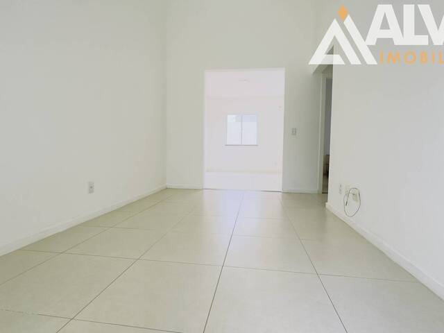 #7117 - CASA EM CONDOMÍNIO para Aluguel em Feira de Santana - BA