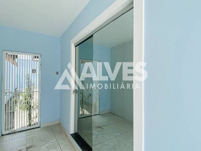 CASA para Compra em Feira de Santana - 3