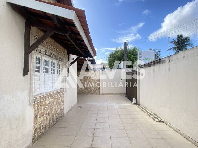 CASA para Aluguel em Feira de Santana - 4