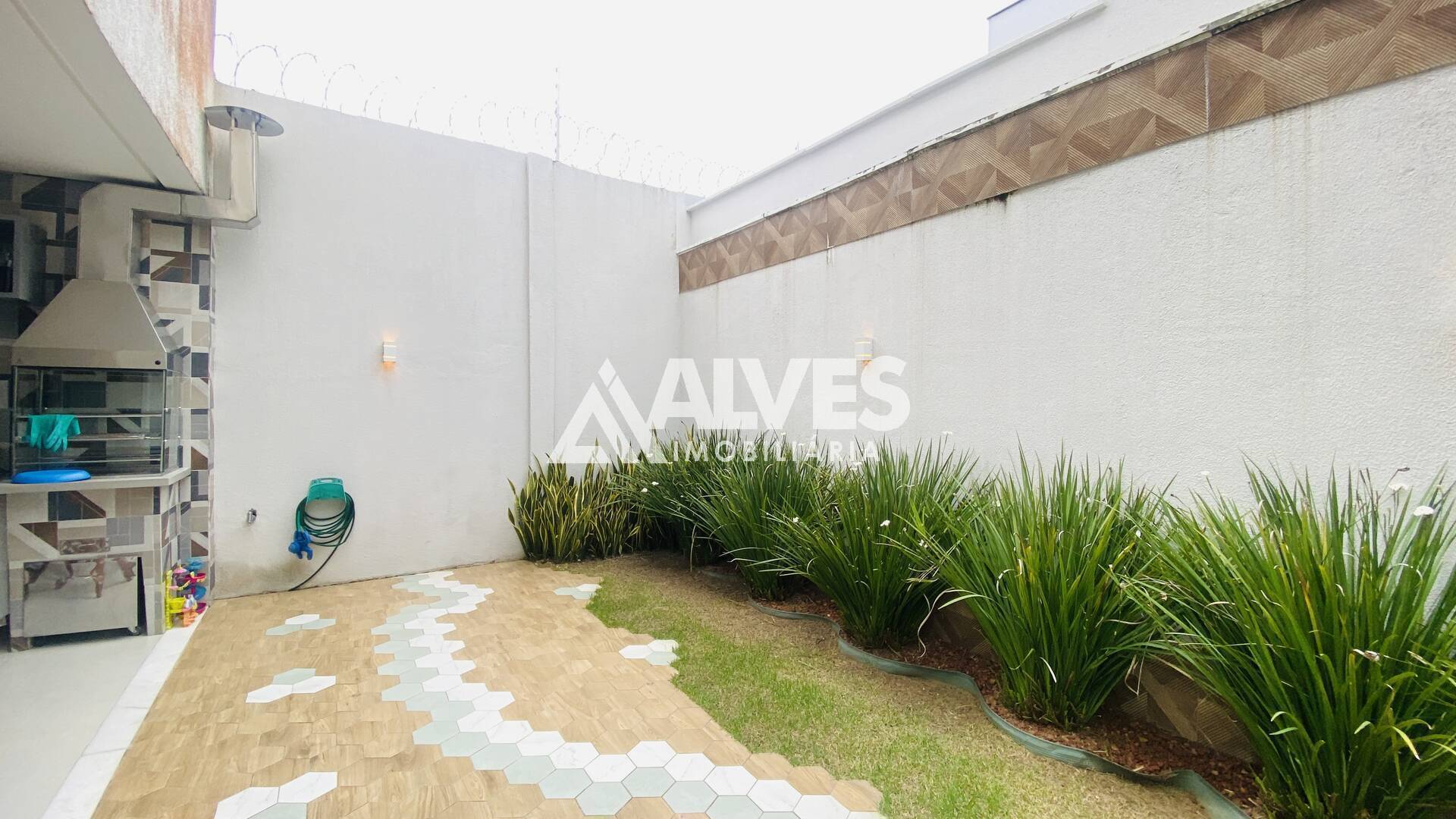 Casa de Condomínio à venda com 3 quartos, 200m² - Foto 32