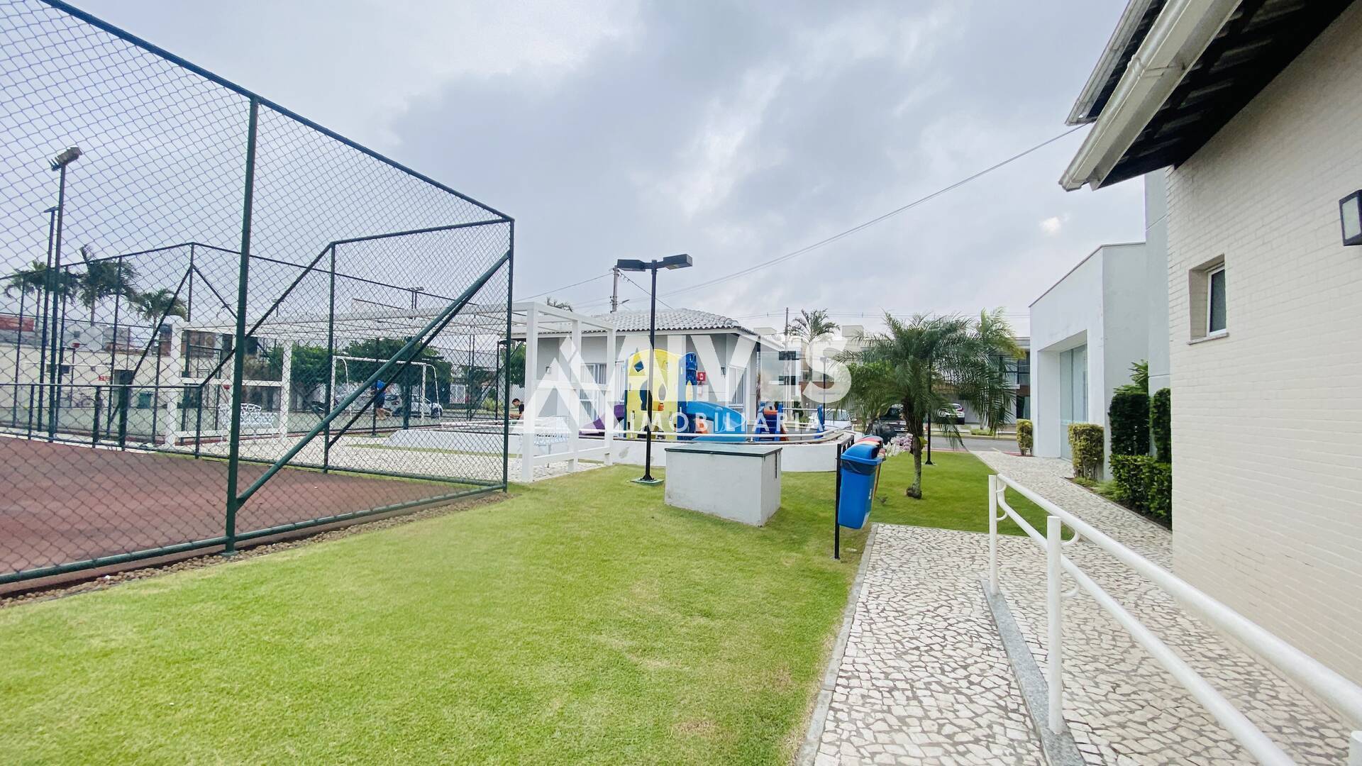 Casa de Condomínio à venda com 3 quartos, 200m² - Foto 35