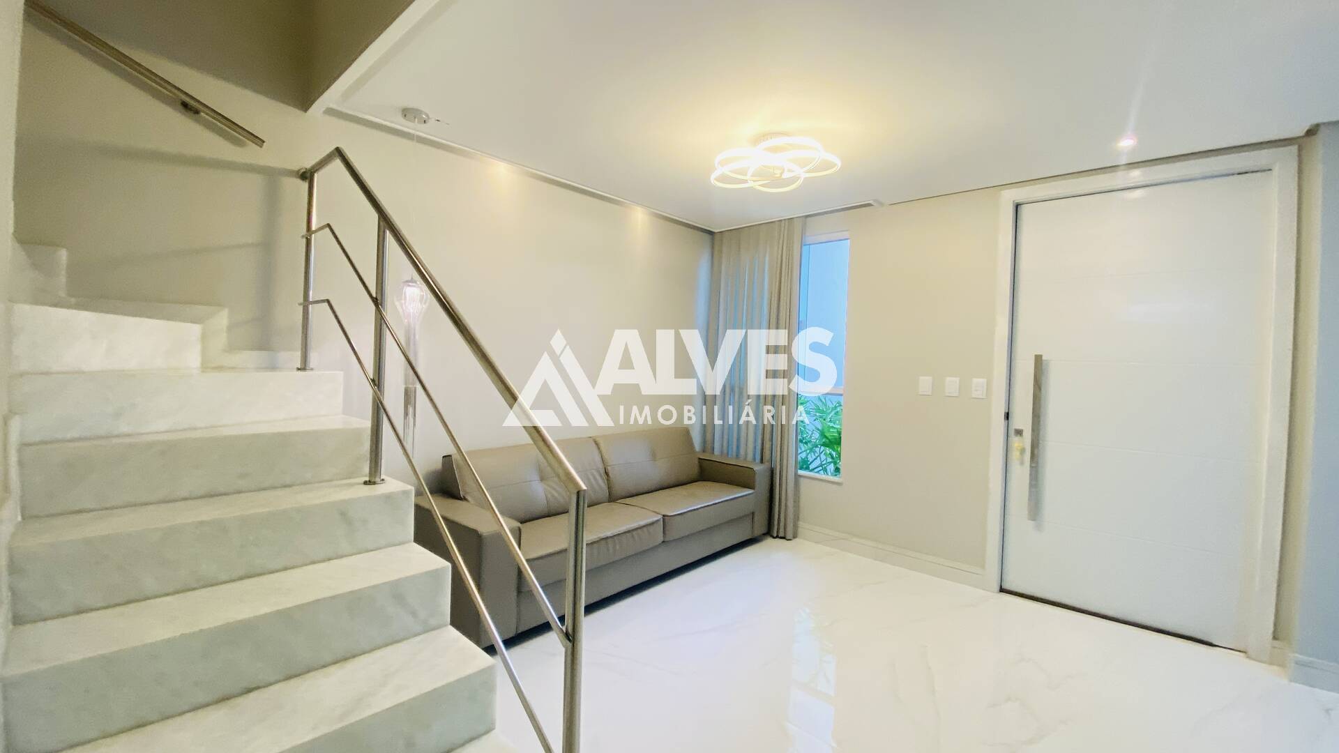 Casa de Condomínio à venda com 3 quartos, 200m² - Foto 4