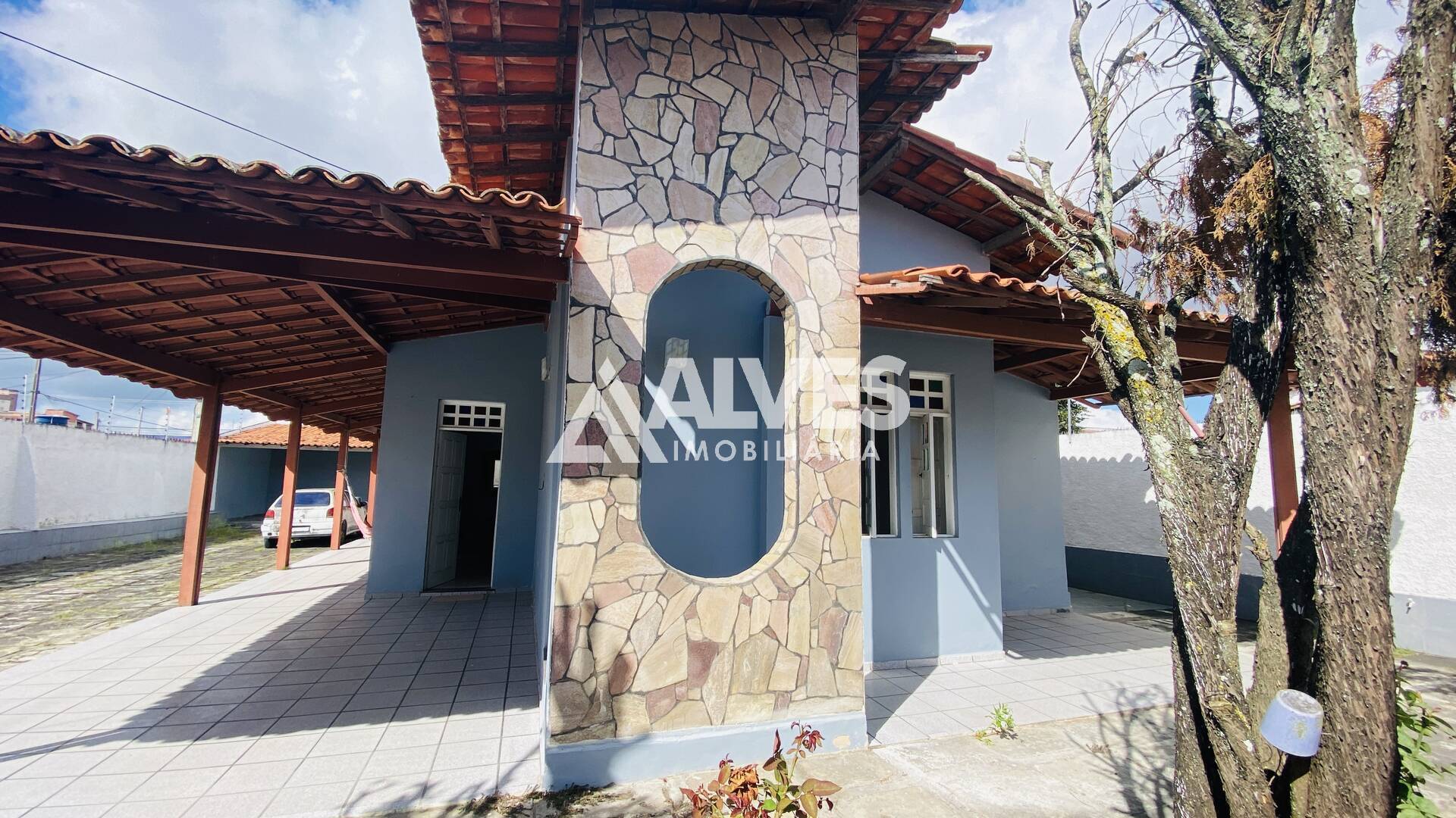 Casa à venda com 5 quartos, 200m² - Foto 8