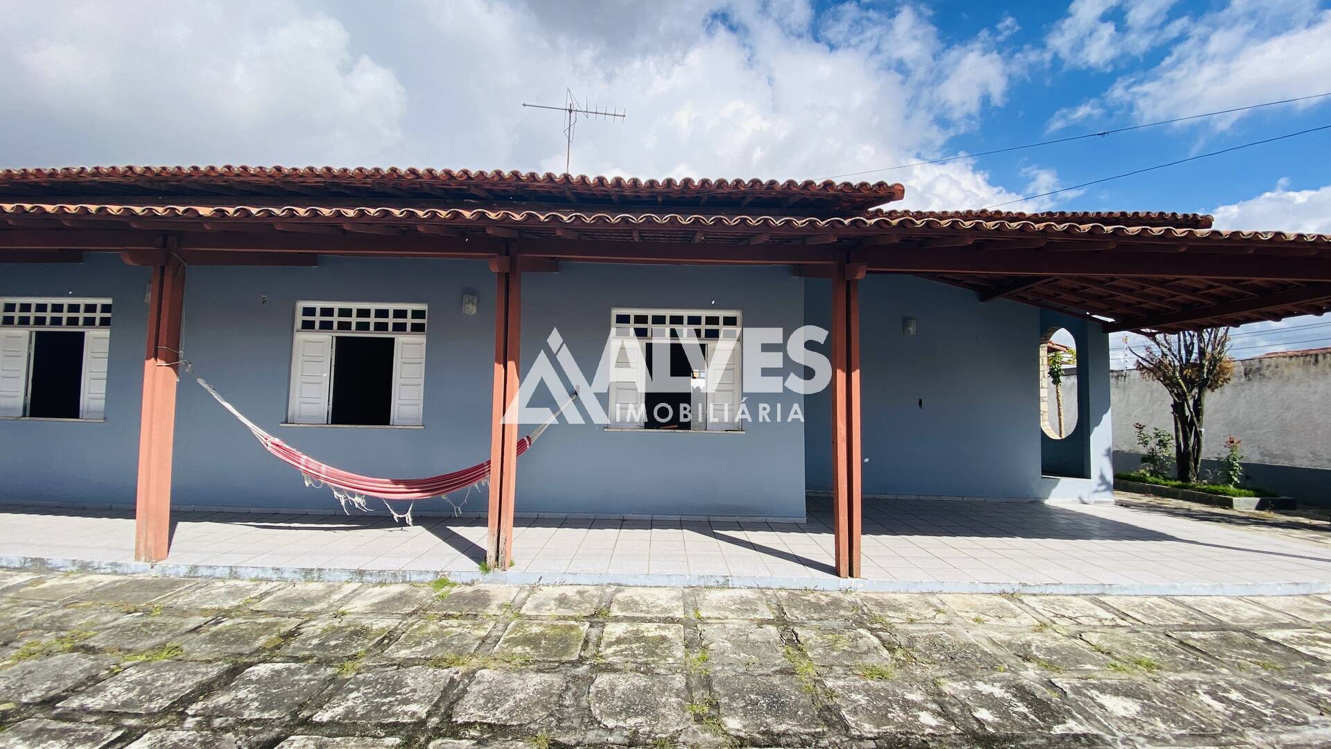 Casa à venda com 5 quartos, 200m² - Foto 4