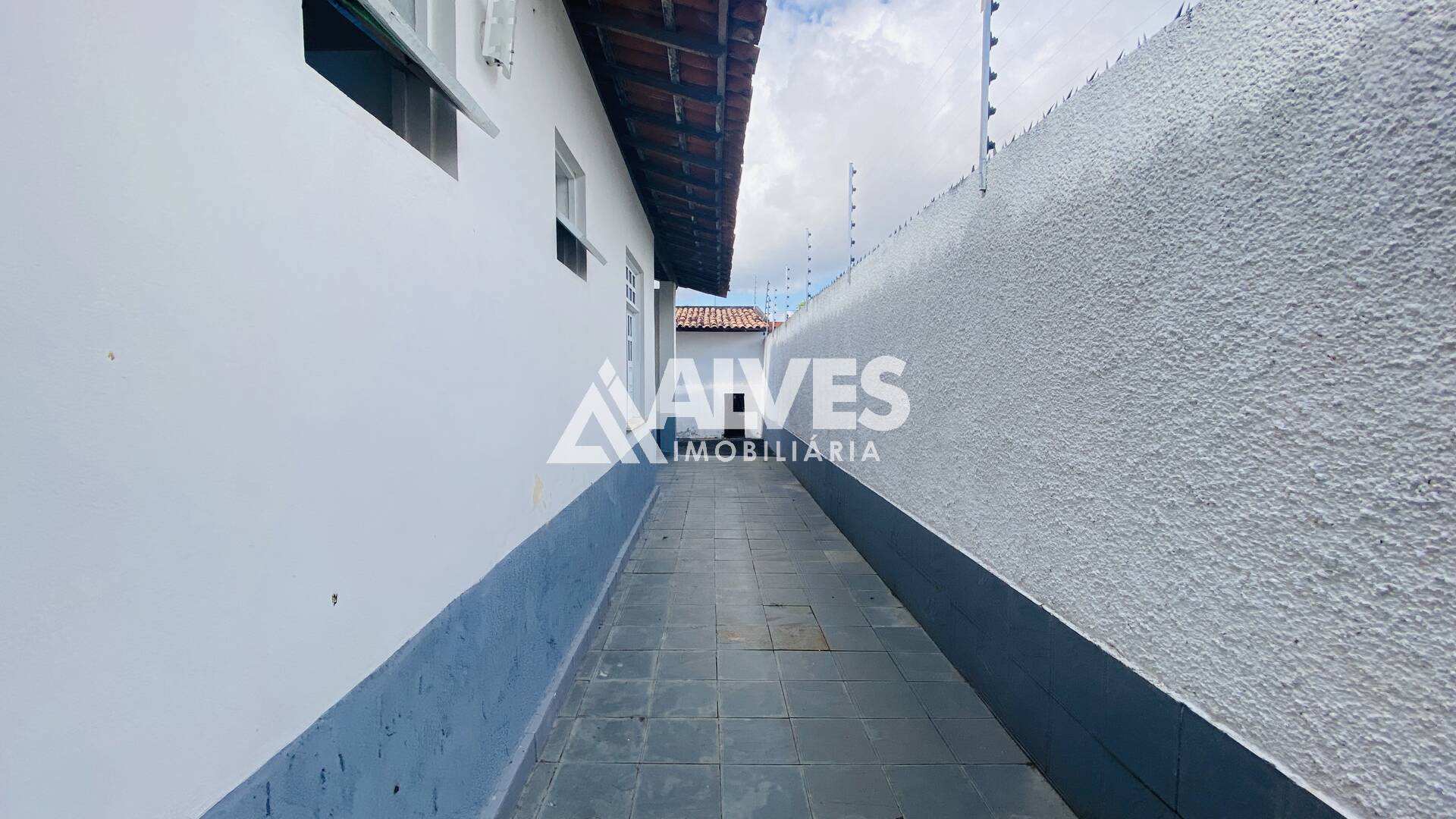 Casa à venda com 5 quartos, 200m² - Foto 21