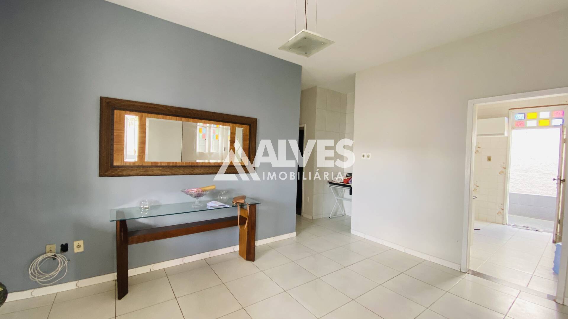 Casa à venda com 5 quartos, 200m² - Foto 3