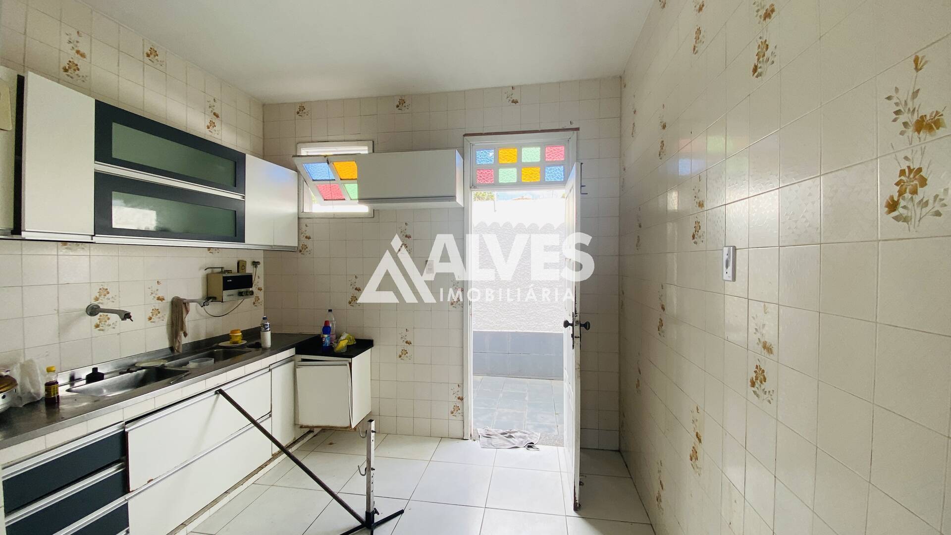 Casa à venda com 5 quartos, 200m² - Foto 18