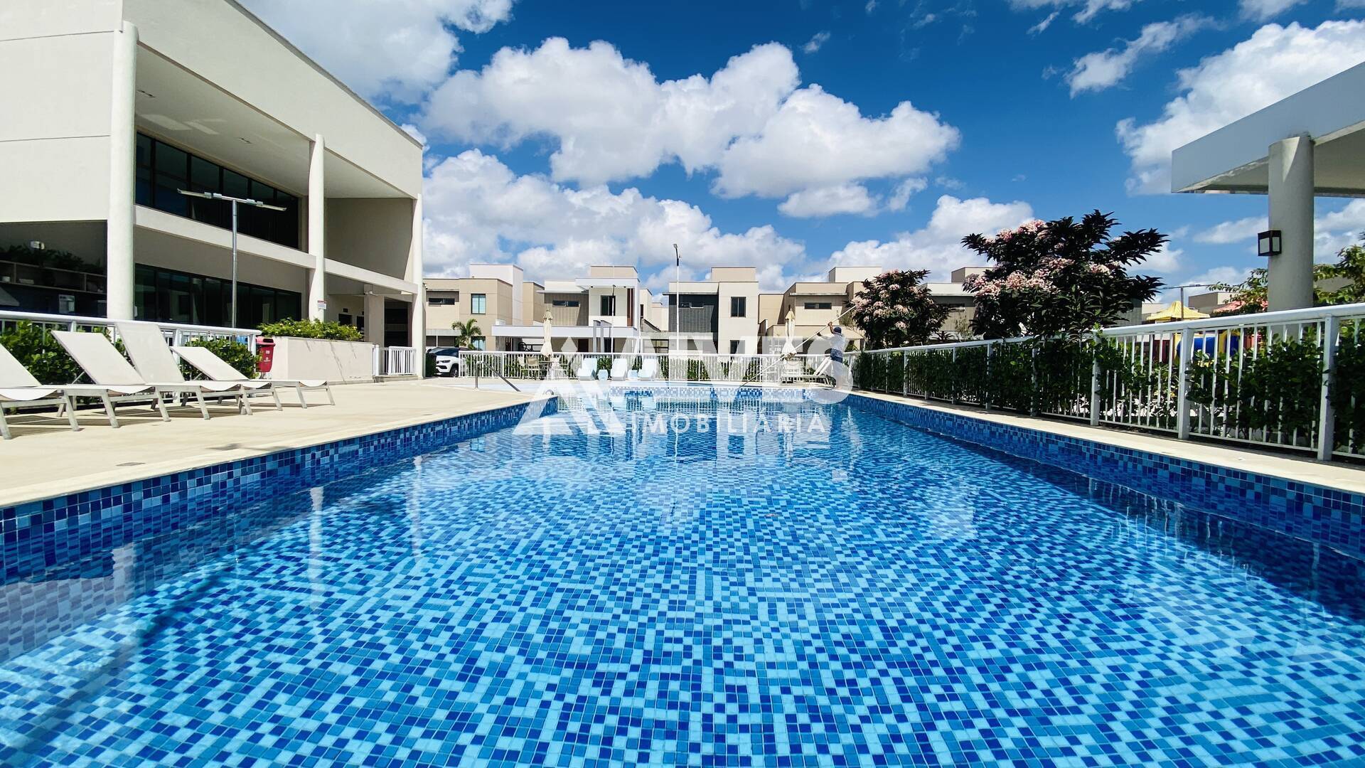 Casa de Condomínio à venda com 3 quartos, 90m² - Foto 1