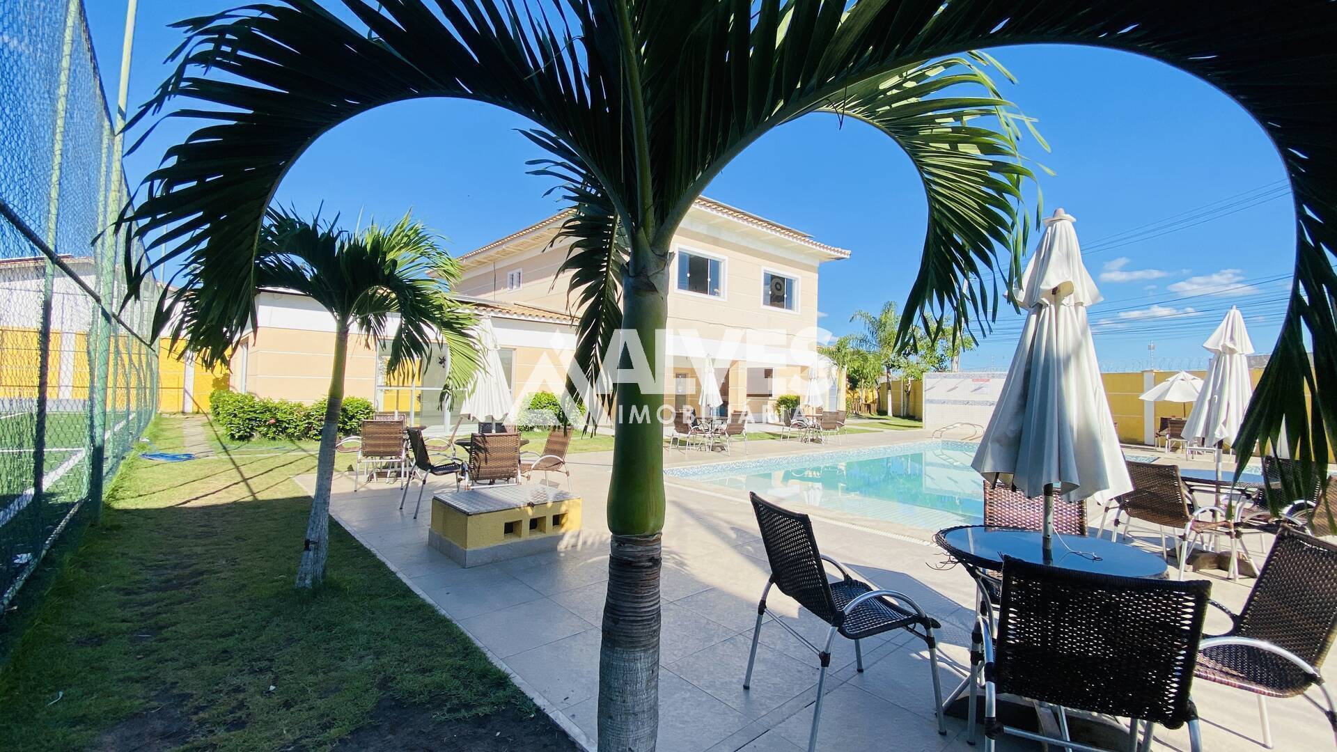 Casa à venda com 3 quartos, 100m² - Foto 28