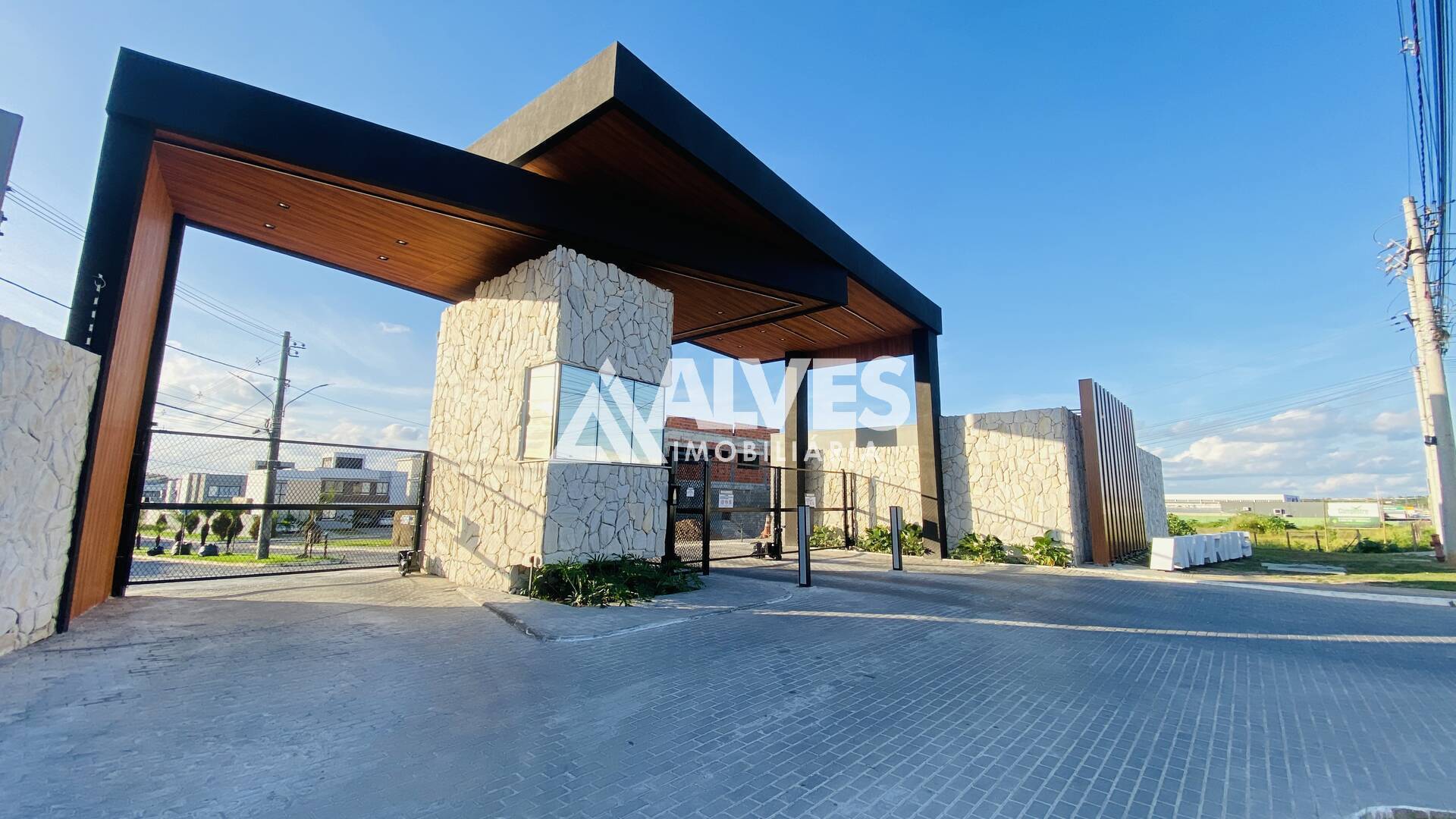 Casa de Condomínio à venda com 4 quartos, 278m² - Foto 37