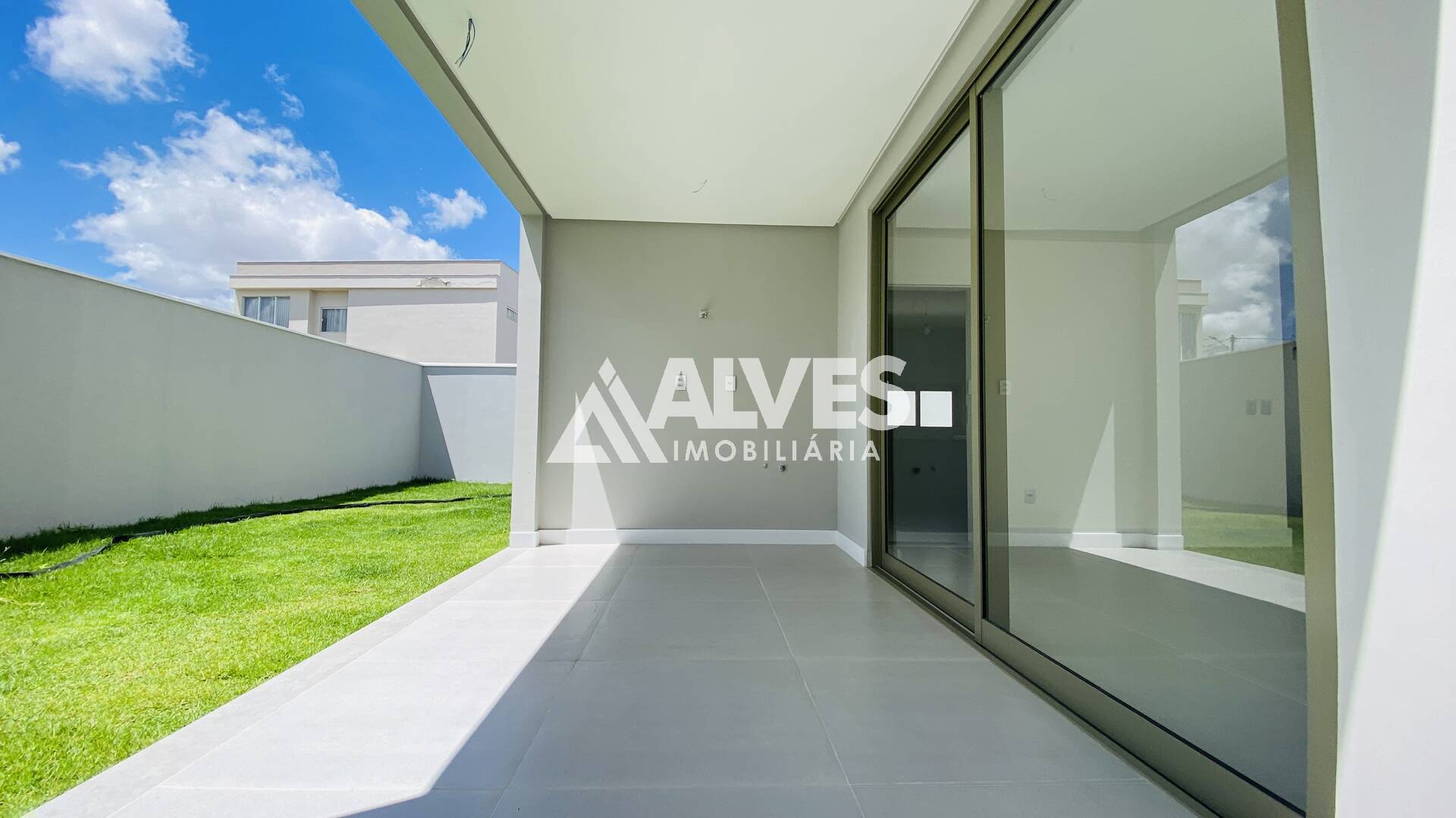 Casa de Condomínio à venda com 4 quartos, 225m² - Foto 18