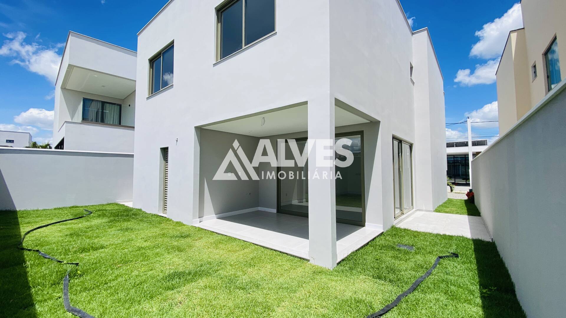 Casa de Condomínio à venda com 4 quartos, 225m² - Foto 33