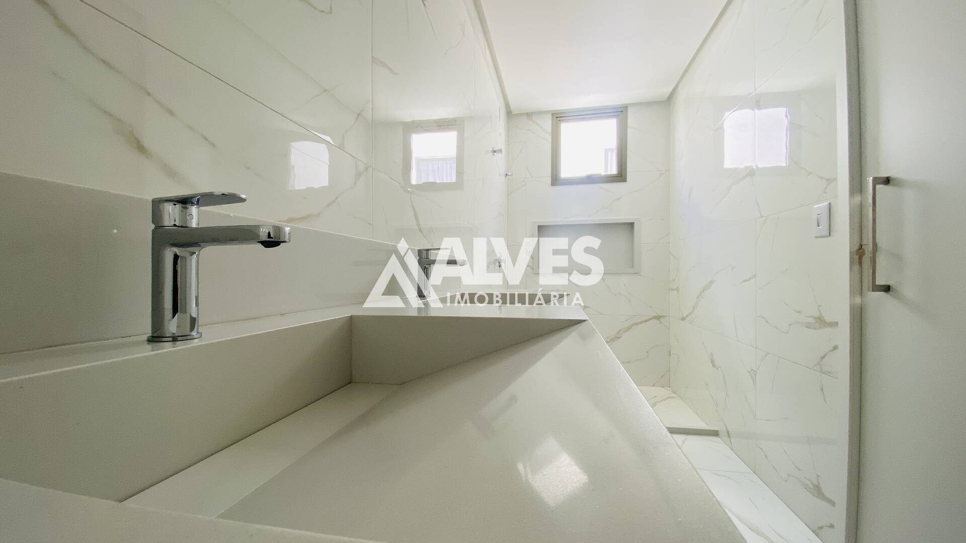 Casa de Condomínio à venda com 4 quartos, 225m² - Foto 30