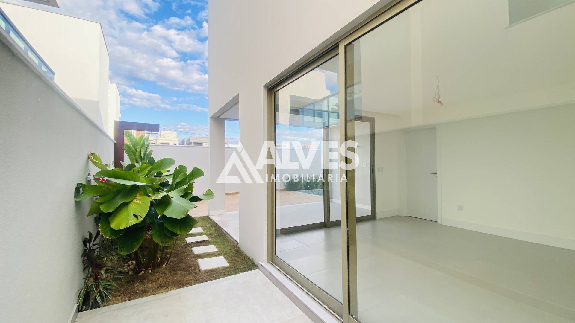 Casa de Condomínio à venda com 4 quartos, 225m² - Foto 60