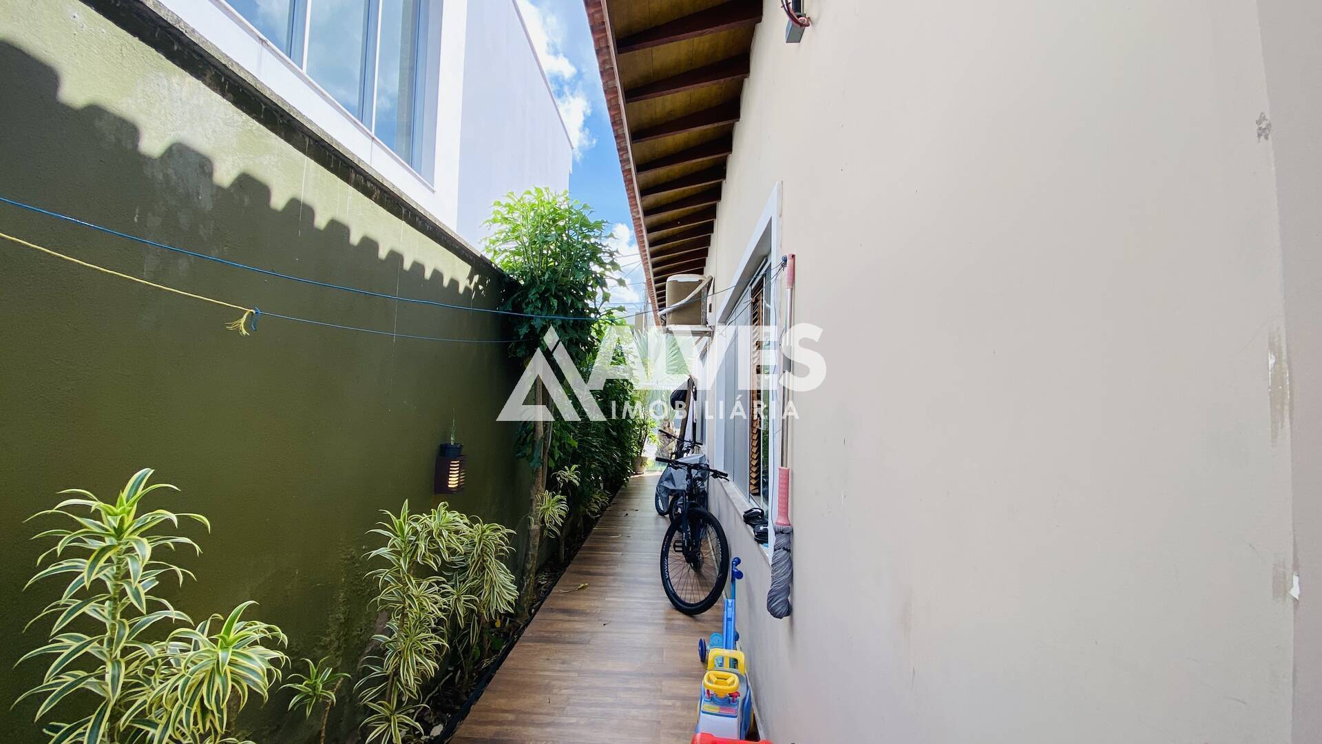 Casa de Condomínio à venda com 3 quartos, 200m² - Foto 30