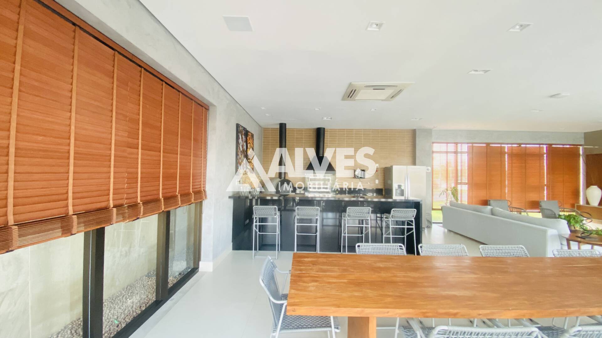 Casa de Condomínio à venda com 4 quartos, 268m² - Foto 17