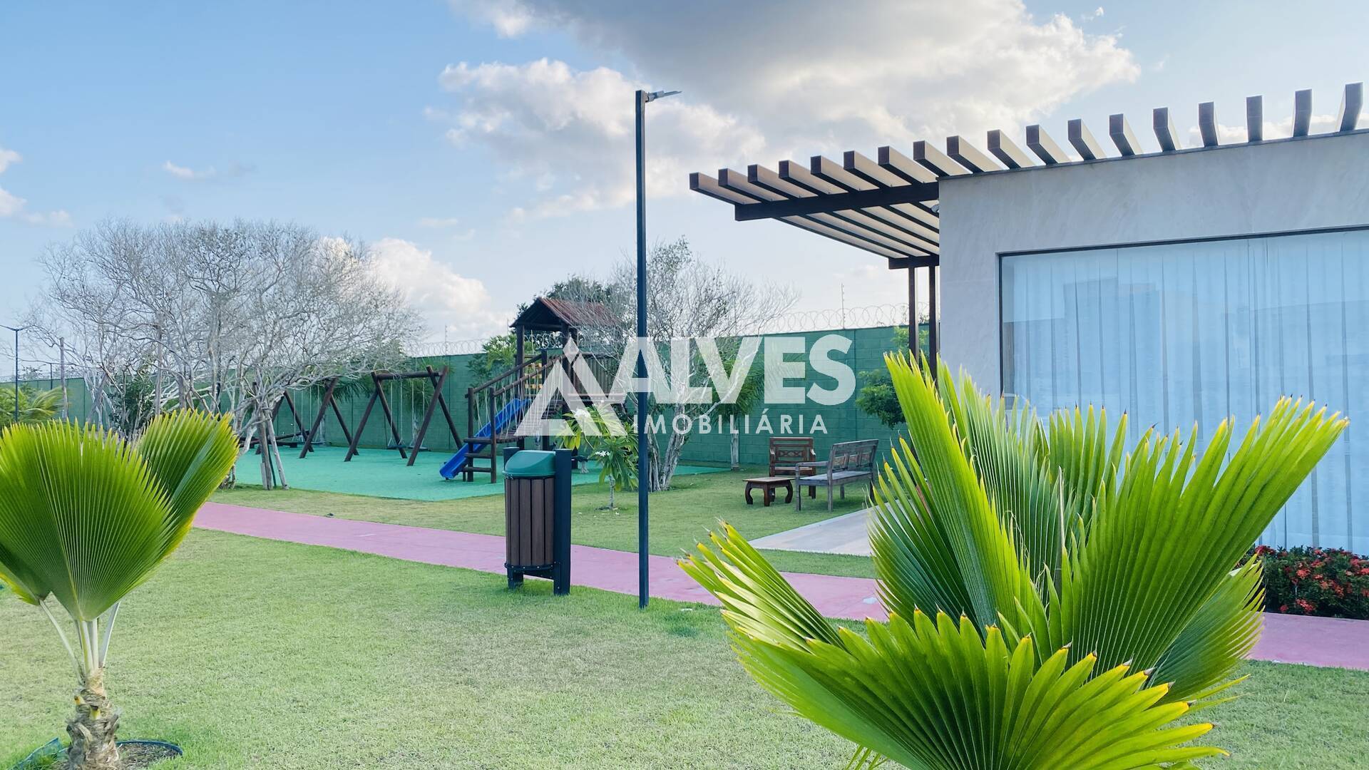 Casa de Condomínio à venda com 4 quartos, 268m² - Foto 24