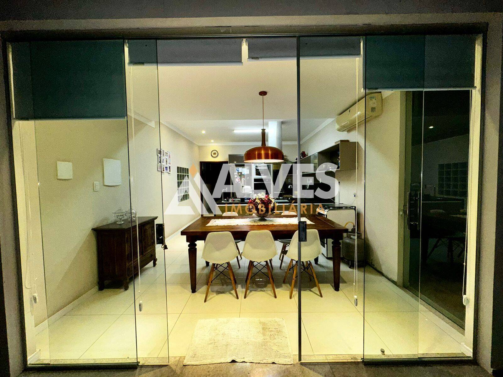 Casa, 4 quartos, 300 m² - Foto 13