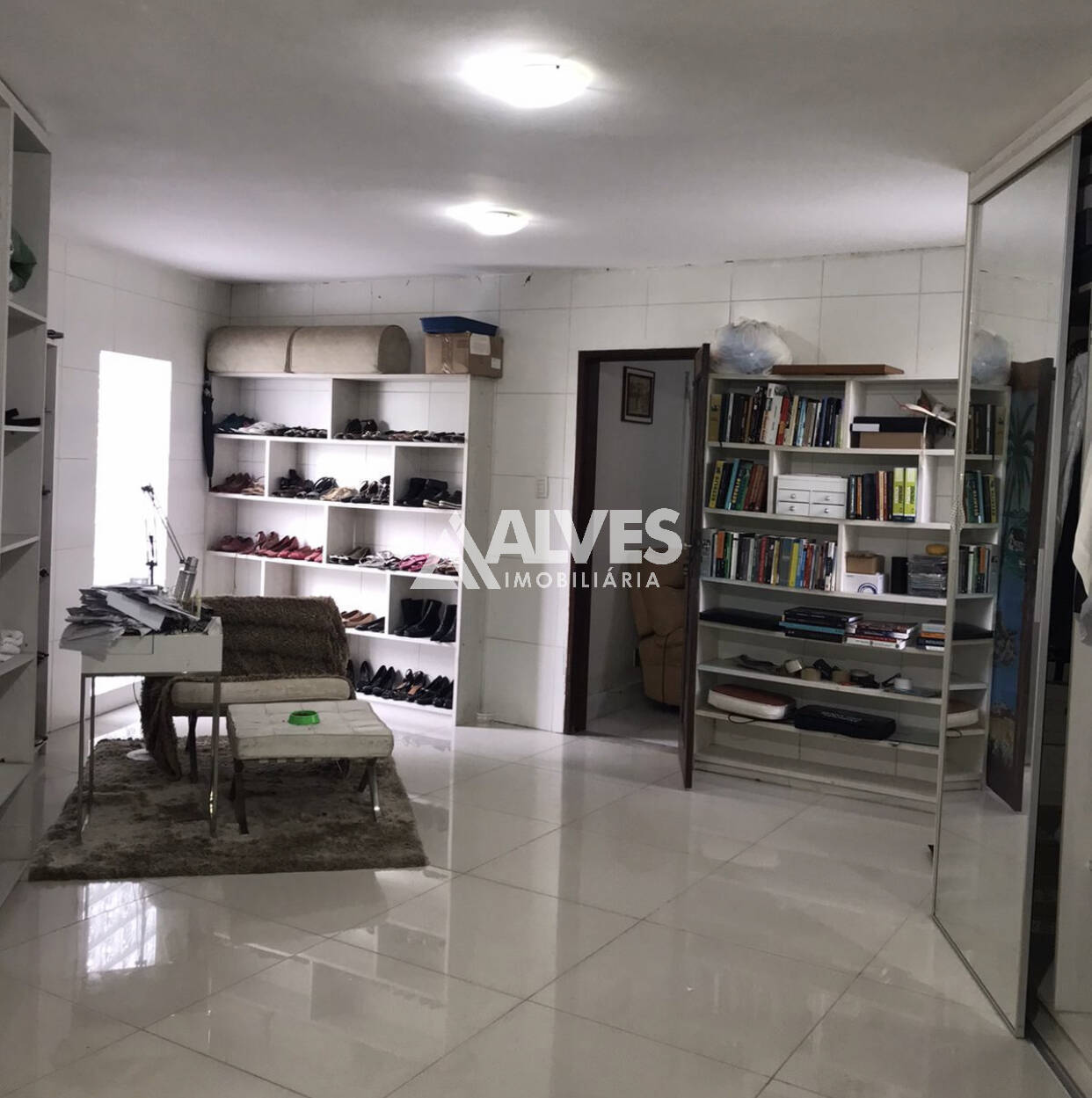 Casa à venda com 4 quartos, 200m² - Foto 11