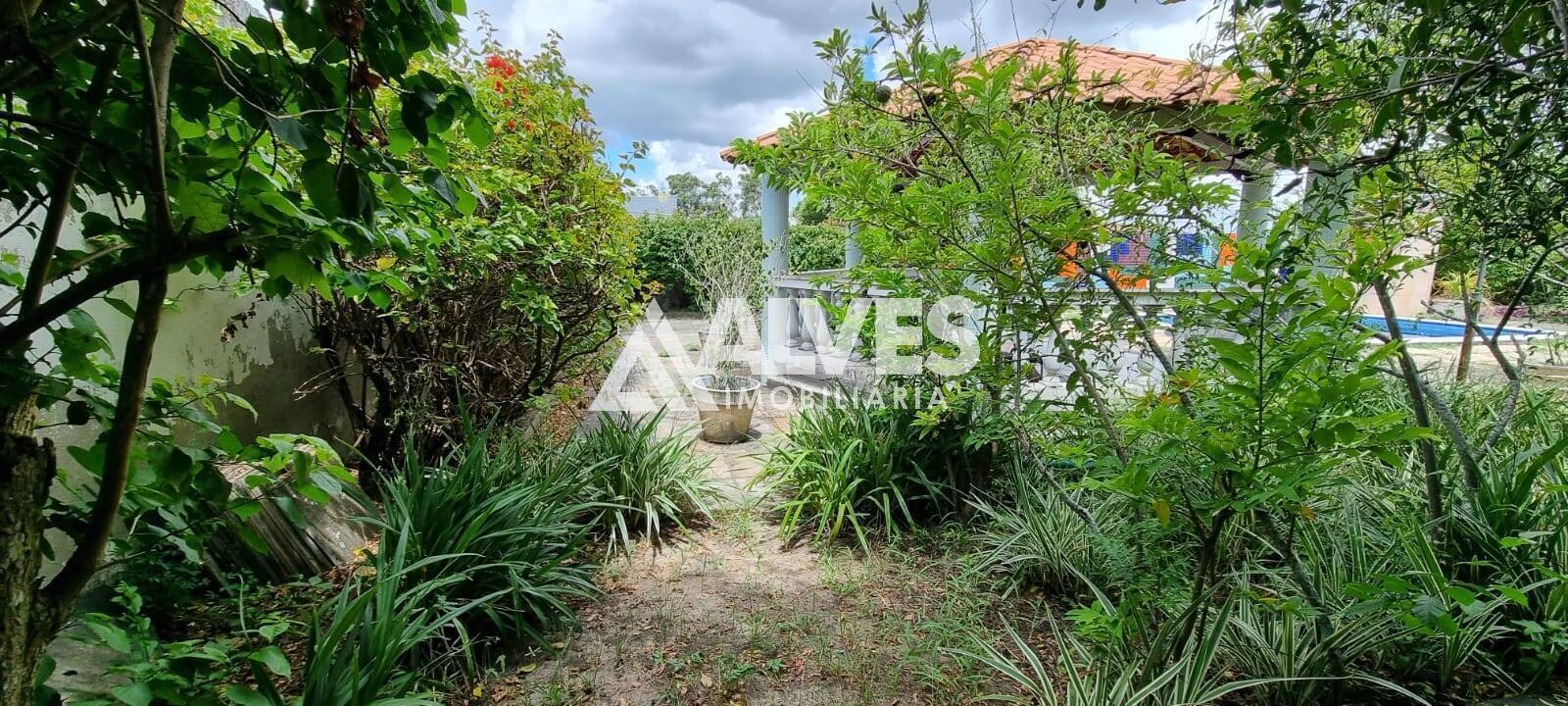 Casa à venda com 4 quartos, 200m² - Foto 7