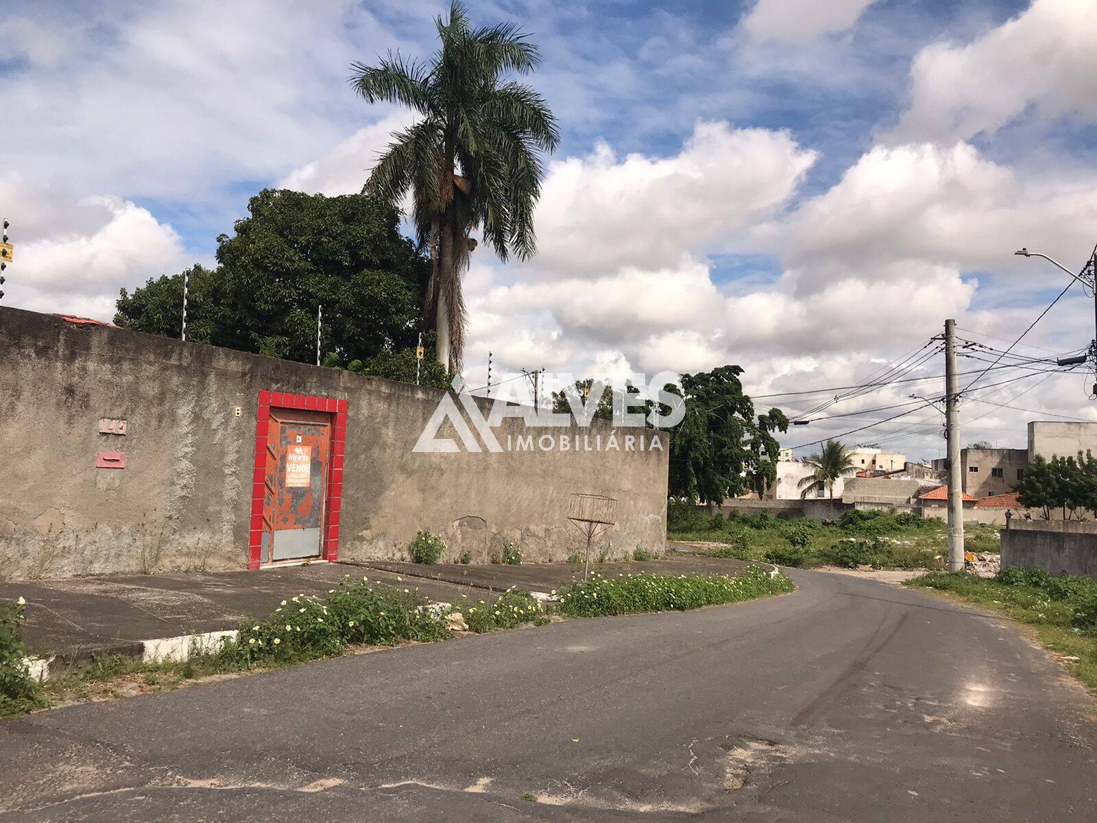 Casa à venda com 4 quartos, 200m² - Foto 47