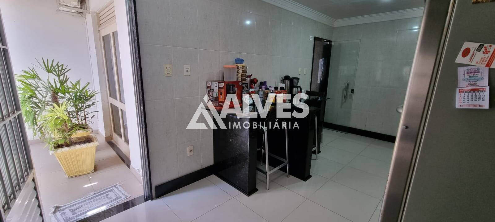 Casa à venda com 4 quartos, 200m² - Foto 25
