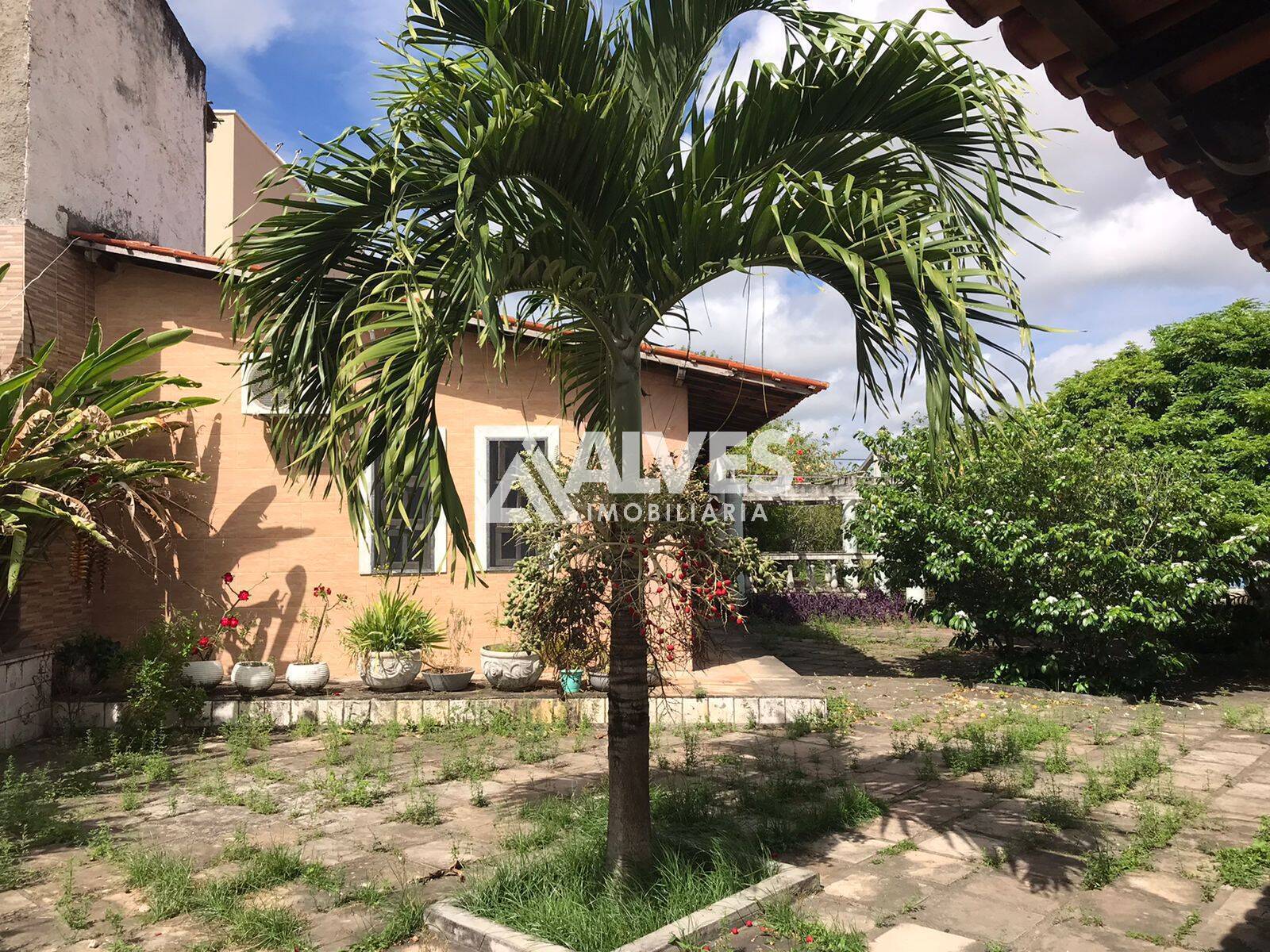 Casa à venda com 4 quartos, 200m² - Foto 41