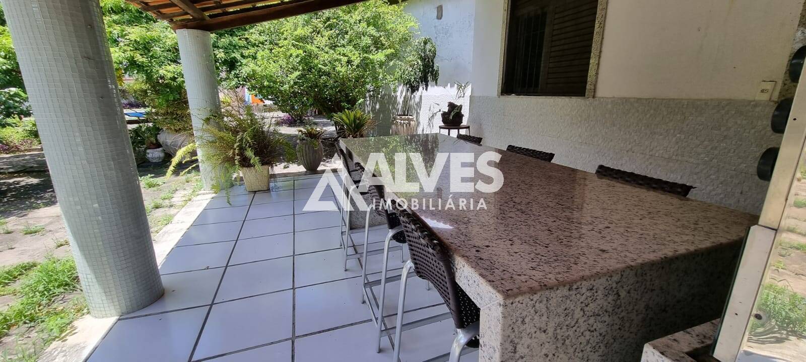 Casa à venda com 4 quartos, 200m² - Foto 9
