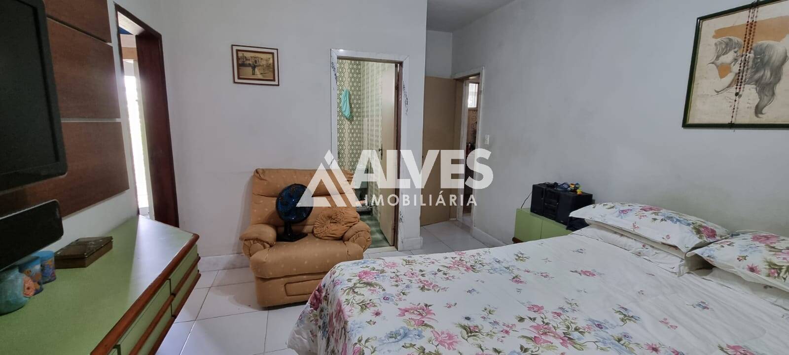 Casa à venda com 4 quartos, 200m² - Foto 26