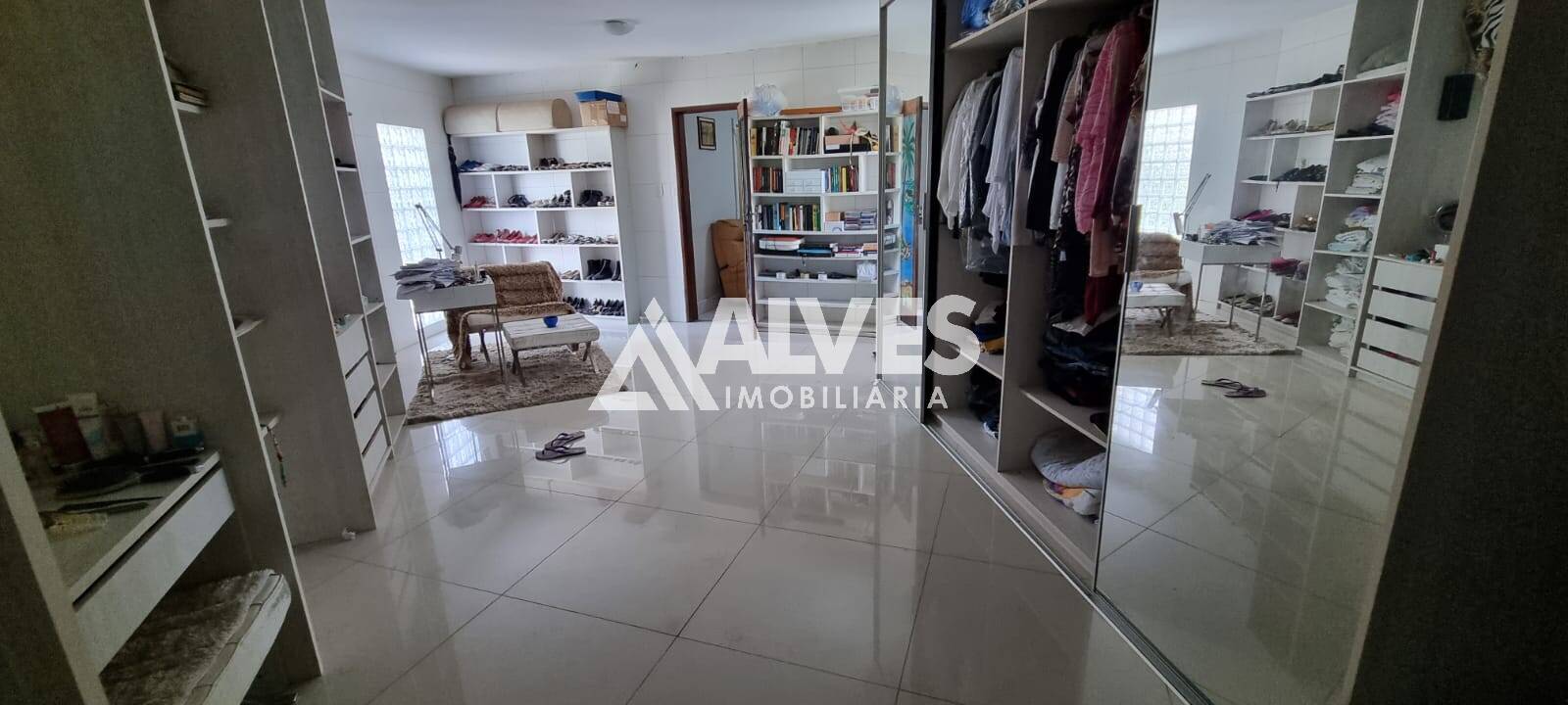 Casa à venda com 4 quartos, 200m² - Foto 31