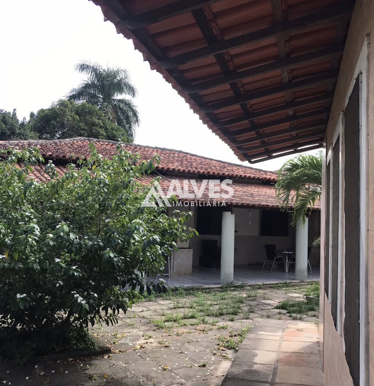 Casa à venda com 4 quartos, 200m² - Foto 5