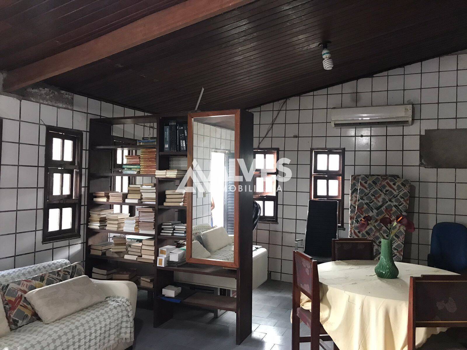 Casa à venda com 4 quartos, 200m² - Foto 36